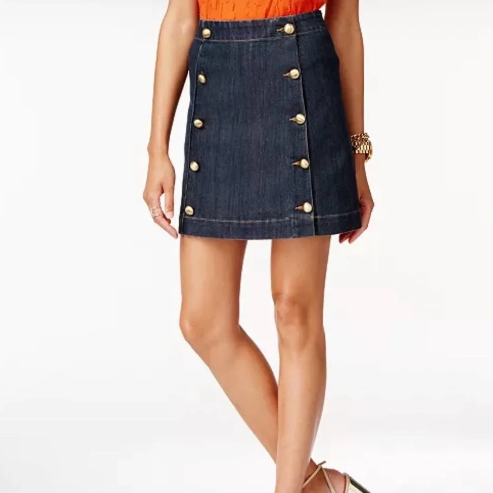 Michael Kors Denim Military Style Button A Line Mini Skirt  Size 0